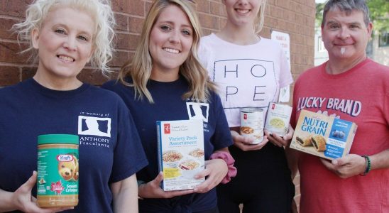 Theater Sarnia holds memorial food bank donation drive