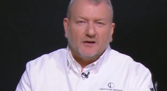 Top chef reveals how to tell if meat is done