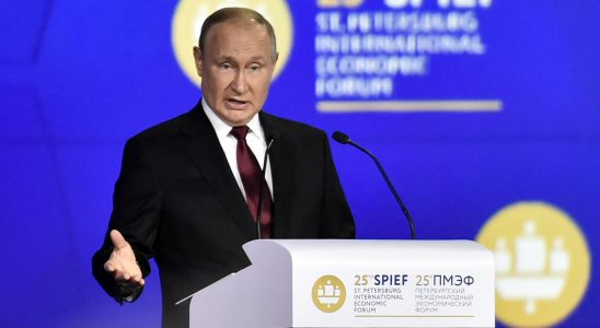 War in Ukraine the Russian Davos a symbol of Putins