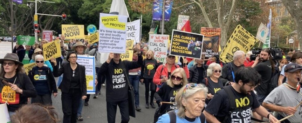 We rise and we fight in Sydney Australians march to