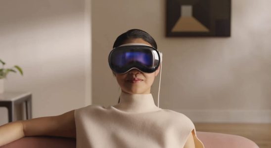 What does Apples mixed reality mask promise