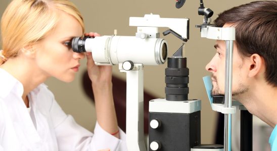 What is an orthoptist Who needs it