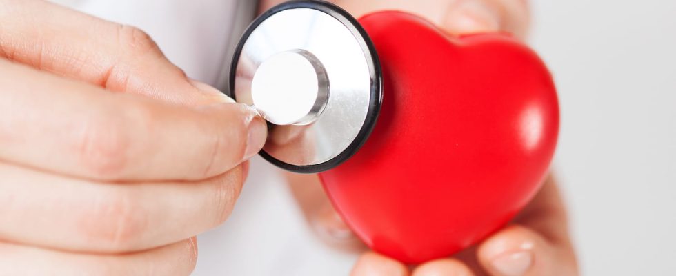 What is the role of the cardiologist Who can consult