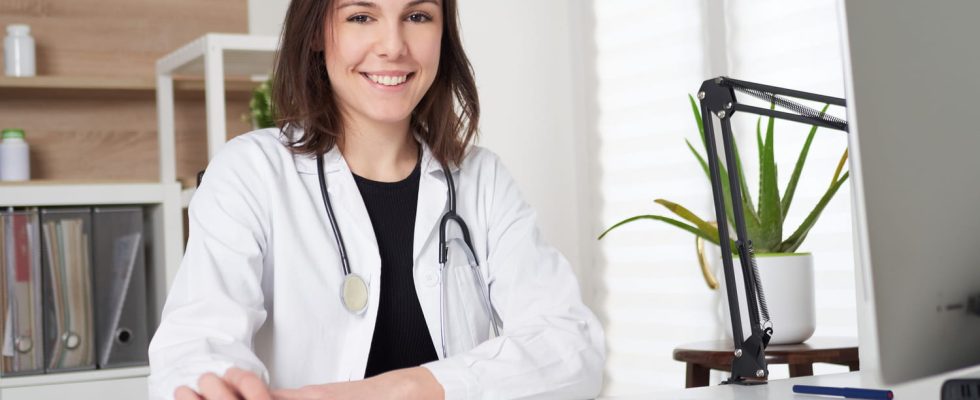 What is the role of the gynecologist and when to