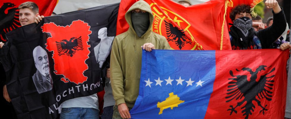 demonstration of Albanians in Mitrovica a city symbol of community