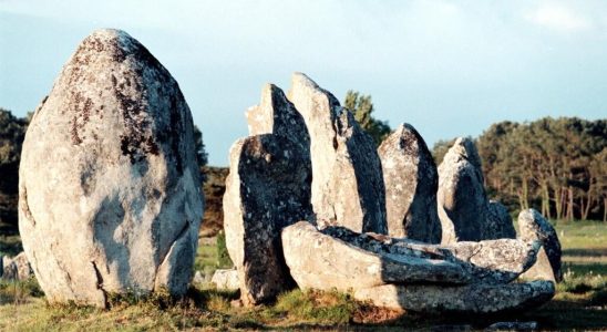 menhirs destroyed in Carnac to make way for a DIY