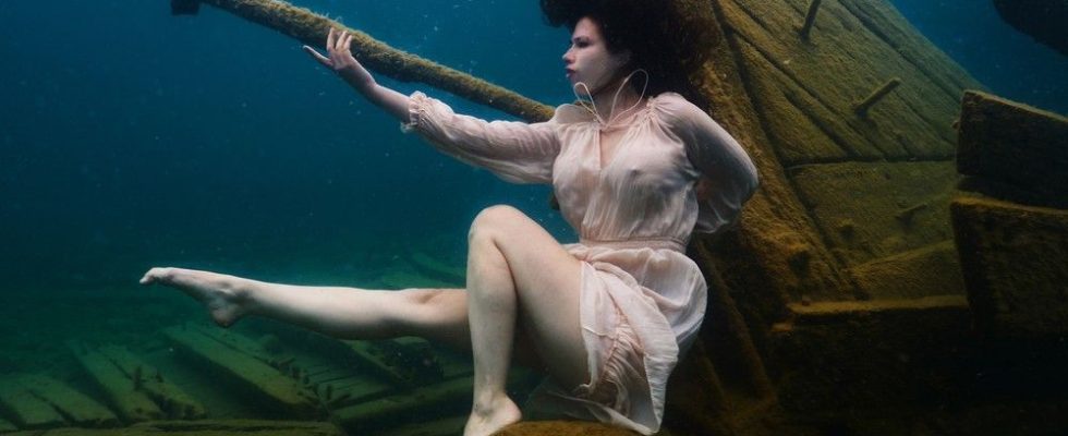 1689567428 Brantford model part of world record underwater photo shoot