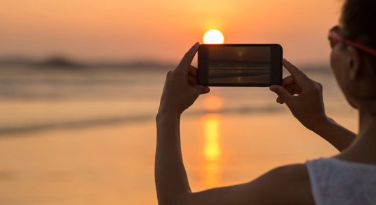 A photography pro reveals simple settings for your smartphone to