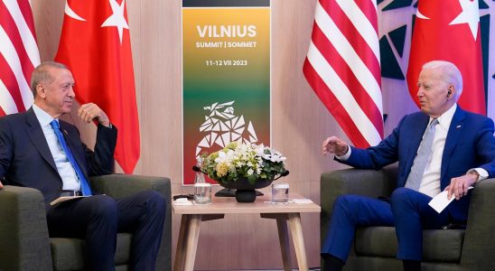 Biden congratulates Erdogan after NATO announcement