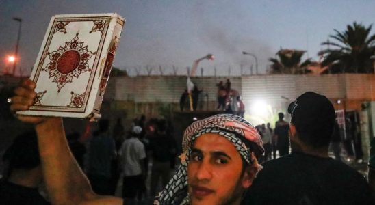 Burning of a Koran the Swedish embassy in Iraq burned