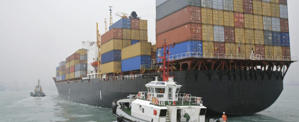 Half hearted international agreement to reduce pollution in the maritime sector