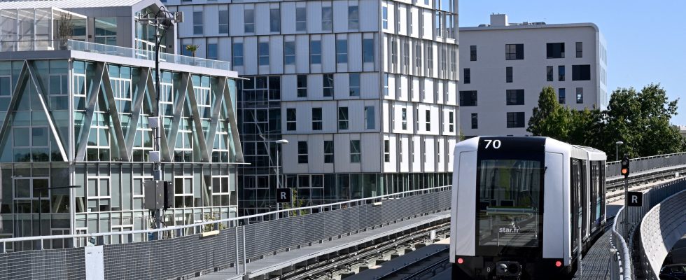 Metro bike cars Rennes a model that does not escape