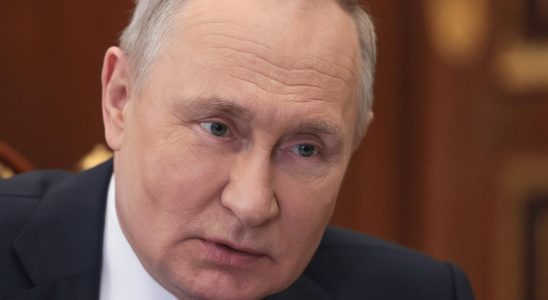 Putin plans trip to China