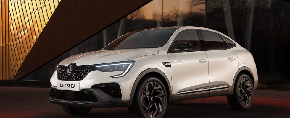 Renault Arkana lower price and new look for the coupe