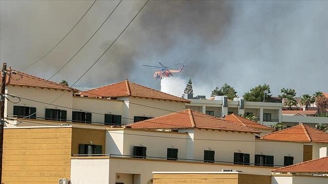 Rhodes Island fire that has been going on for days