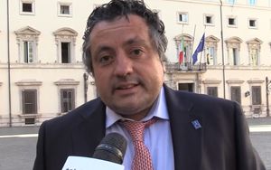 Rinnovo contratto Pacifico ANIEF andava firmato per vari motivi nel