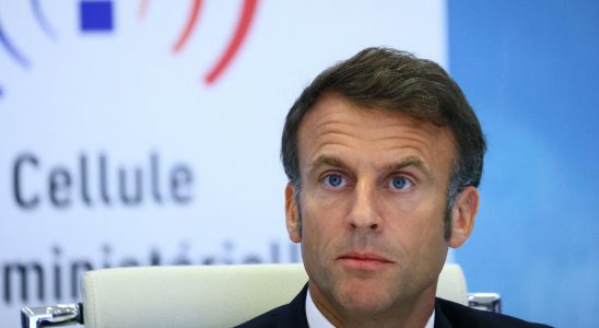 Riots Macron faced with the stiffening of public opinion