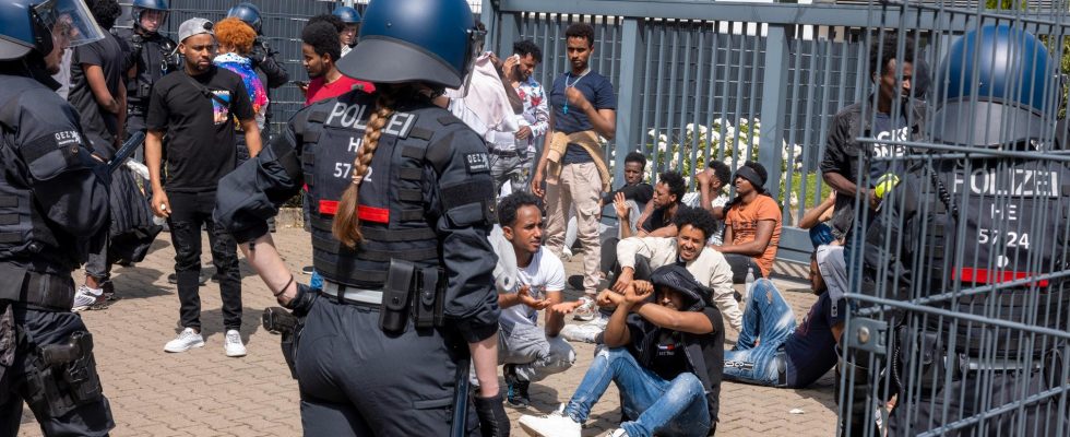 Riots during Eritrean festival in Germany