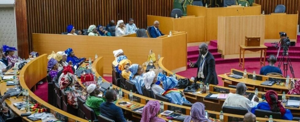 Senegal extraordinary session of the Assembly to examine the bills