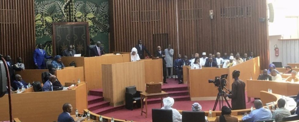 Senegal the opposition is divided in the Assembly on the