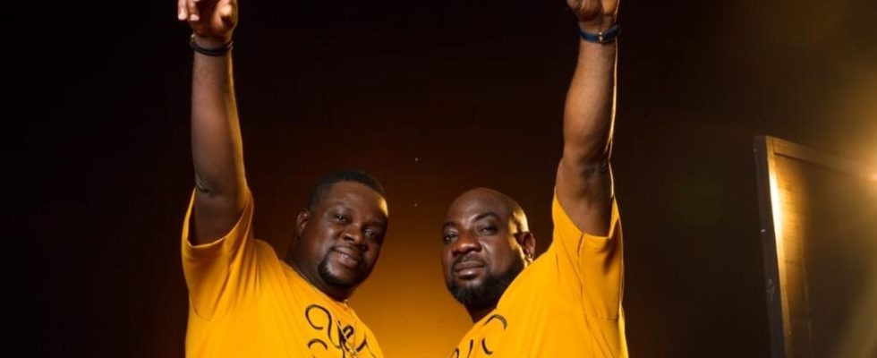 The family receives Yode and Siro in concert on July