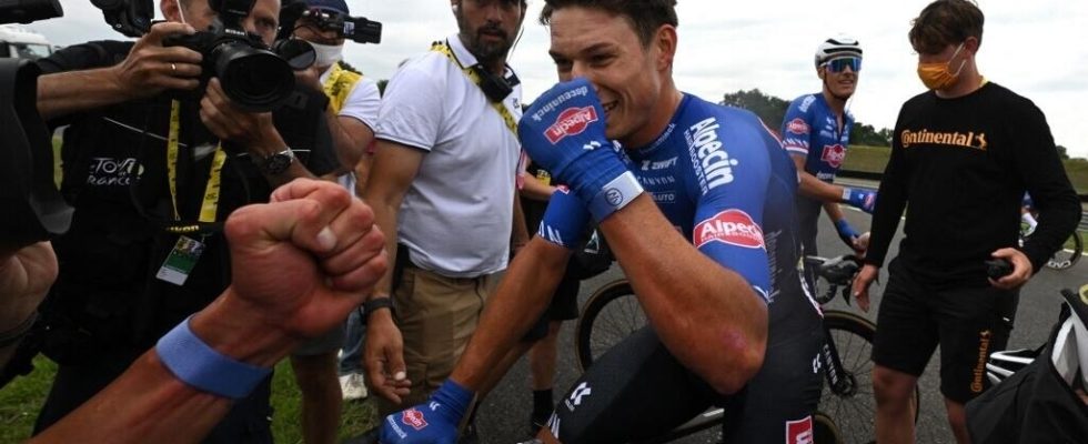 Tour de France Belgian Jasper Philipsen wins the 4th stage