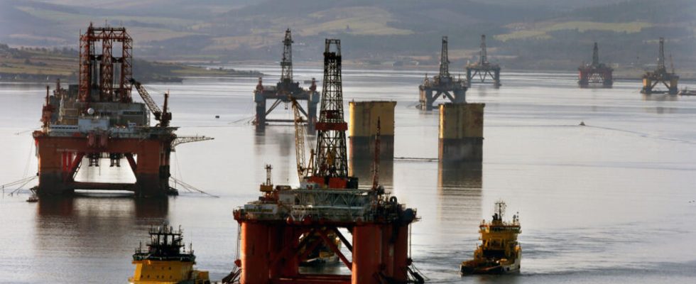 UK announces hundreds of new oil and gas licenses