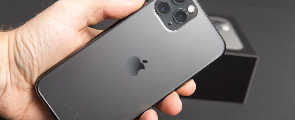 iPhone sales the best offers on the latest models