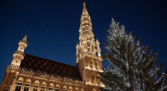 thousands of choristers at the traditional Festival of Songs in