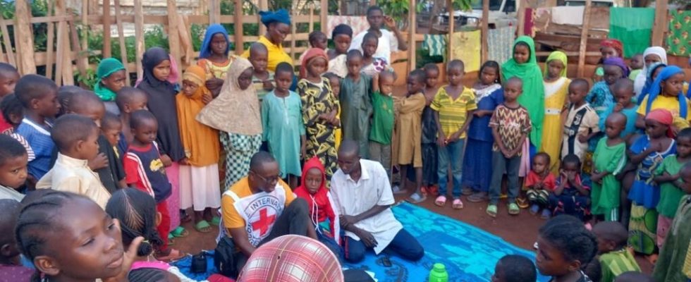 Central African Republic how the Red Cross reunites broken families