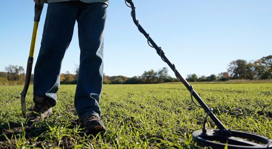 Condemned for metal detector