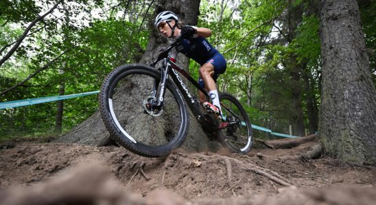 Cycling Worlds Pauline Ferrand Prevot crowned in cross country mountain biking French