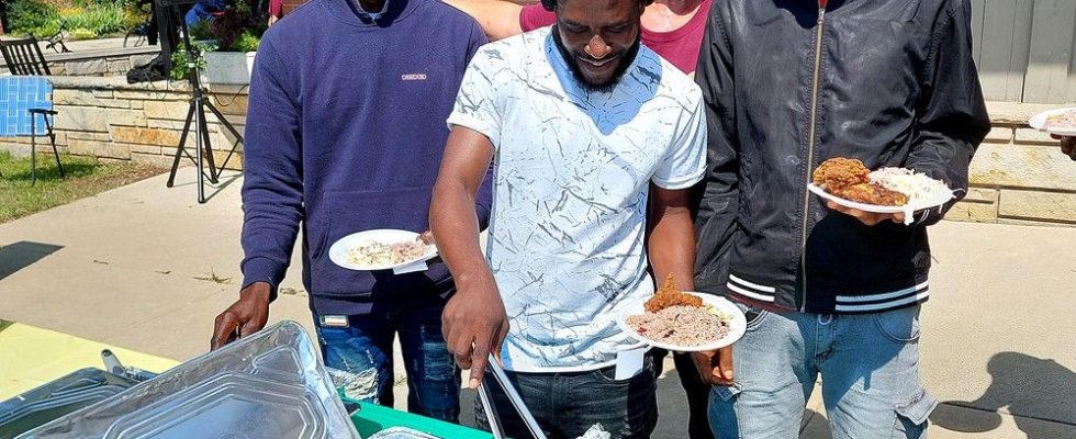 Dresden Jamaican workers thanked as tomato harvest begins