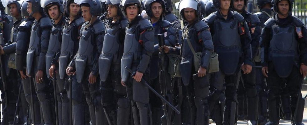 Egypt families of dissidents increasingly attacked by the authorities