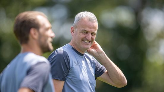 FC Utrecht players put on penitents after Silberbauers dismissal We