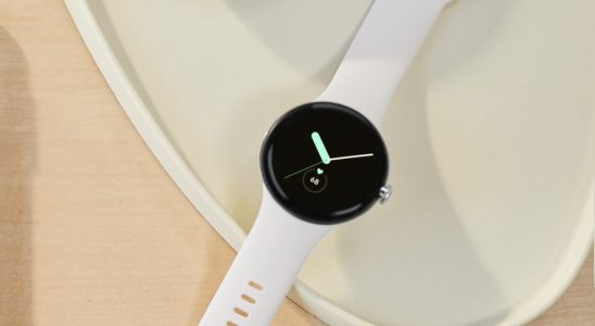 Google Pixel Watch 2 Begins to Appear on Lists