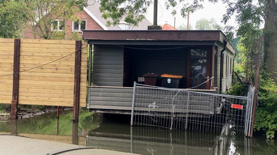 Houseboat soap in Breukelen is a farmer allowed to keep