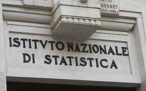 Istat economy slows down but the labor market remains favourable