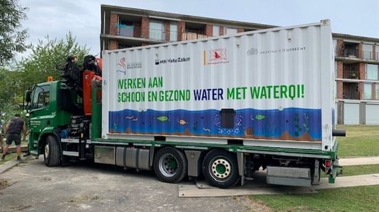 Large bubble blower makes blue algae disappear from Veldhuizerplas but