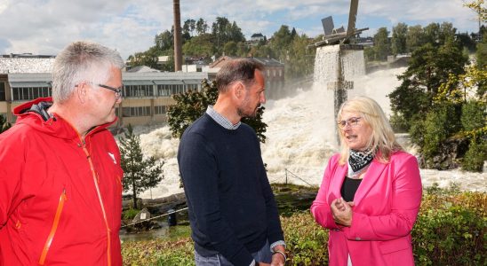 New rain on its way to flooded rivers