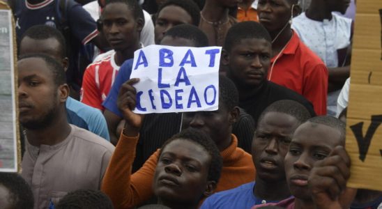 Niger the putschists say they cannot accommodate an ECOWAS African Union UN