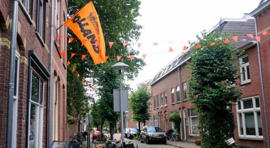 No decorated streets or crowds to watch in the pub