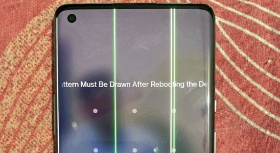 OnePlus Promises Lifetime Display Warranty