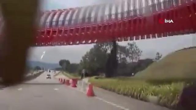 Private jet crashed on the highway in Malaysia 10 people