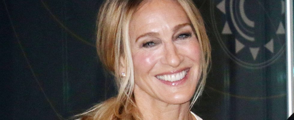 Sarah Jessica Parker never makes up her complexion here is