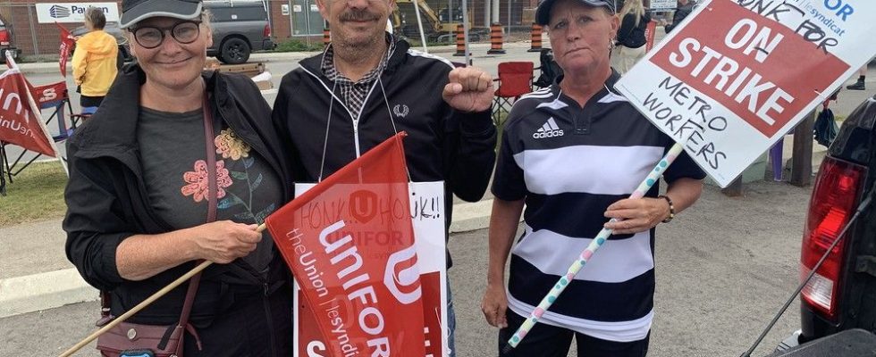 Spirits on the picket line high as Metro strike enters