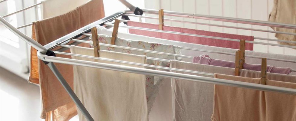 The trick youve never heard of for hanging clothes in