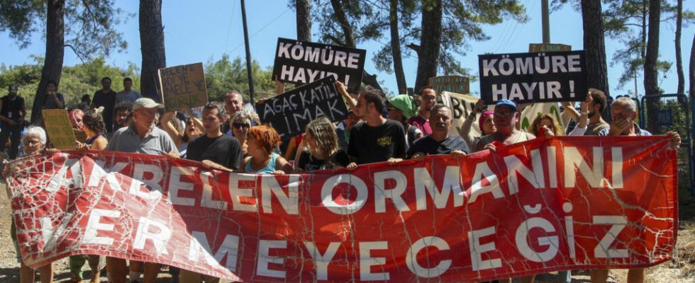 Turkiye mobilization against the extension of coal mines