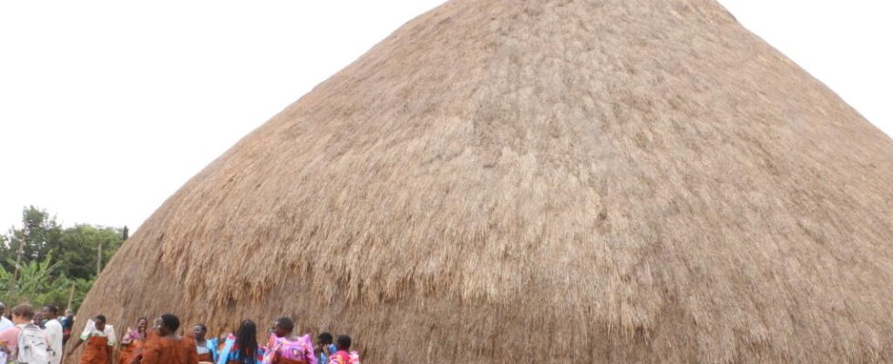 UNESCO recommends the removal of the Mausoleum of the Kings