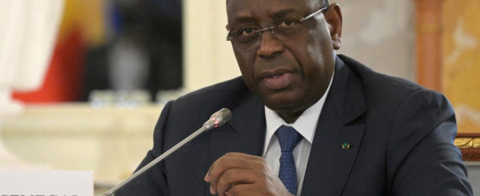 in Senegal the possible military intervention of ECOWAS divides